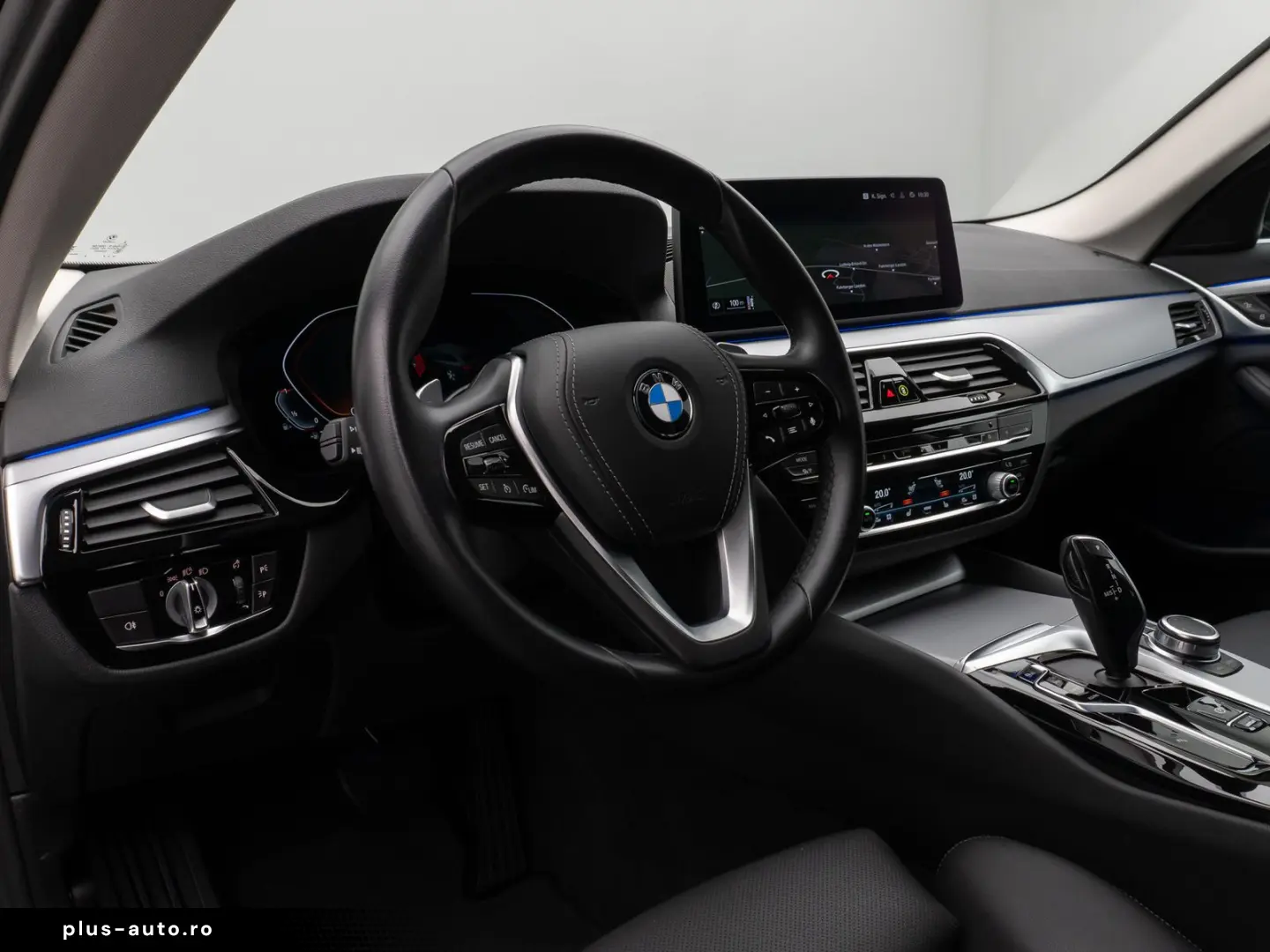 530i Kamera DAB HiFi DrivingAssist Alarm Sport