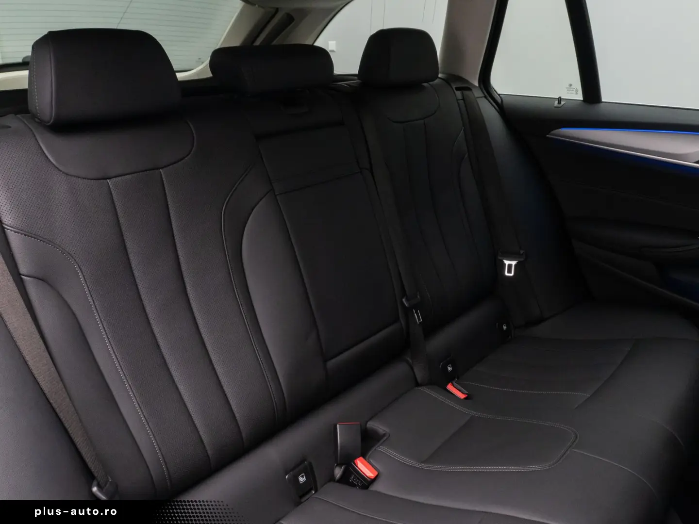 530i Kamera DAB HiFi DrivingAssist Alarm Sport