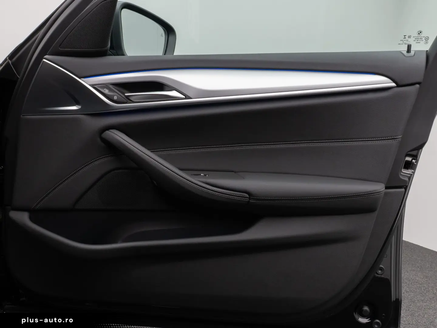 530i Kamera DAB HiFi DrivingAssist Alarm Sport