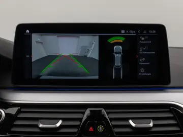 530i Kamera DAB HiFi DrivingAssist Alarm Sport