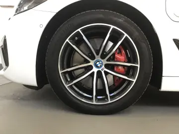 530e xDrive Touring M Sport AHK Harman K Laser