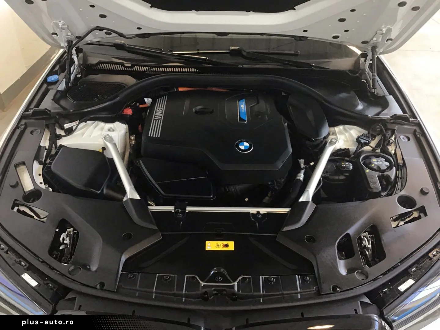 530e xDrive Touring M Sport AHK Harman K Laser