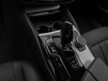 530e  Kamera DAB CockPitPro Sitzhzg Alarm LED