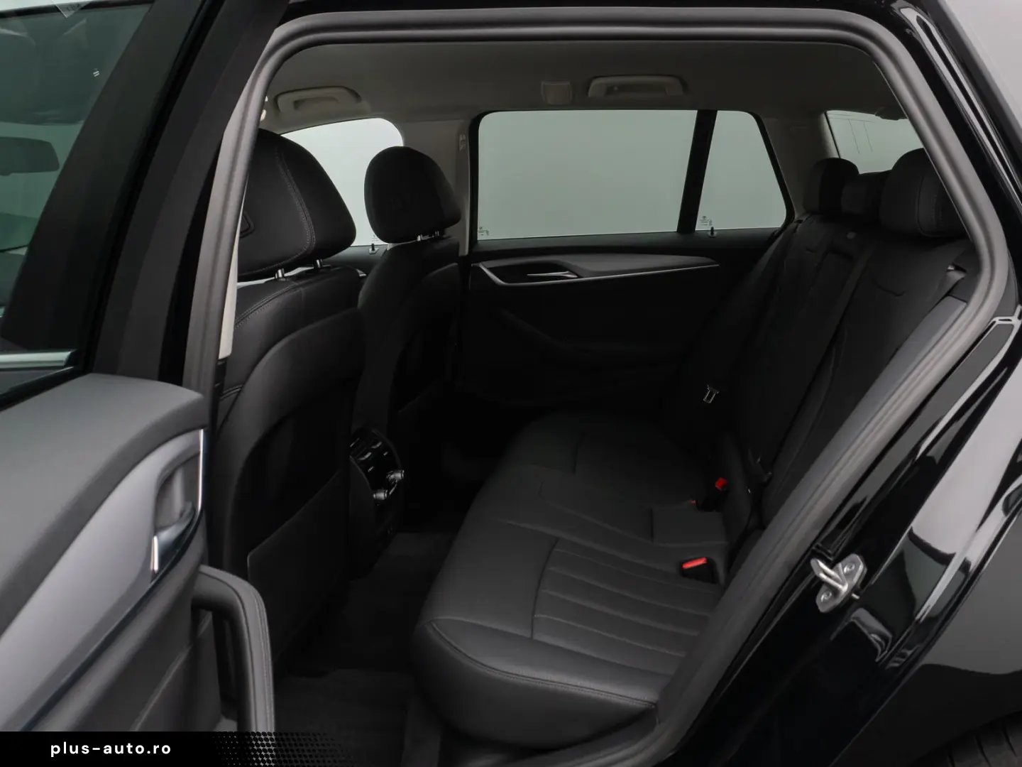 530e  Kamera DAB CockPitPro Sitzhzg Alarm LED