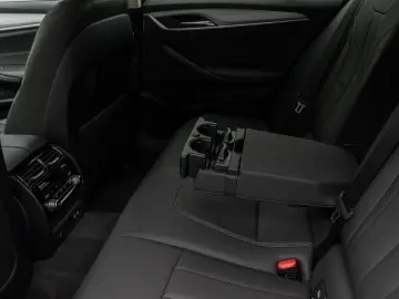 530e  Kamera DAB CockPitPro Sitzhzg Alarm LED