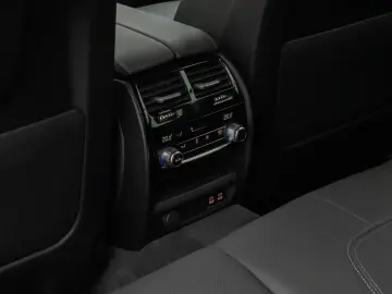 530e  Kamera DAB CockPitPro Sitzhzg Alarm LED