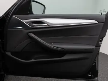 530e  Kamera DAB CockPitPro Sitzhzg Alarm LED