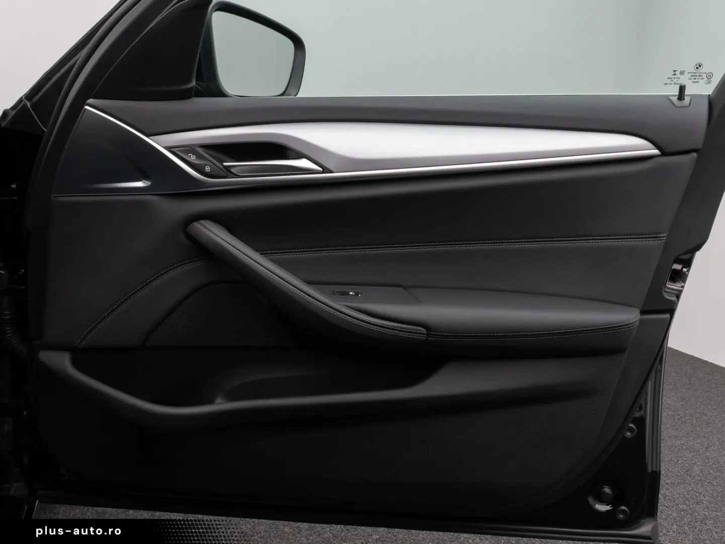 530e  Kamera DAB CockPitPro Sitzhzg Alarm LED