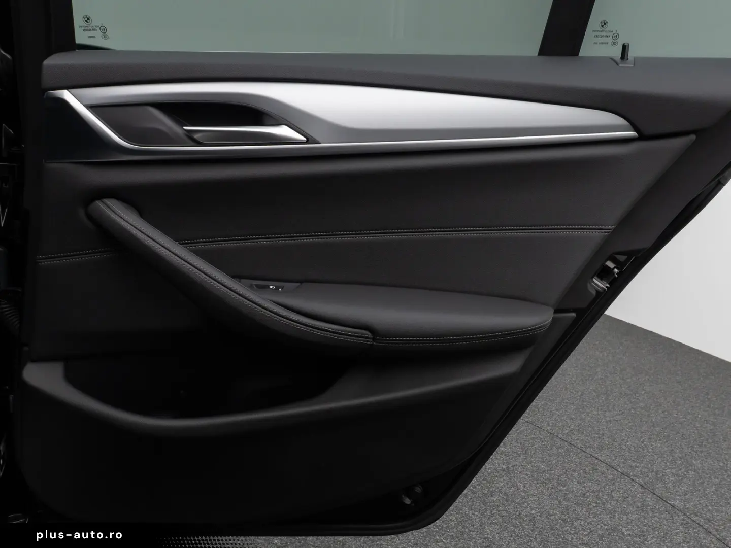 530e  Kamera DAB CockPitPro Sitzhzg Alarm LED