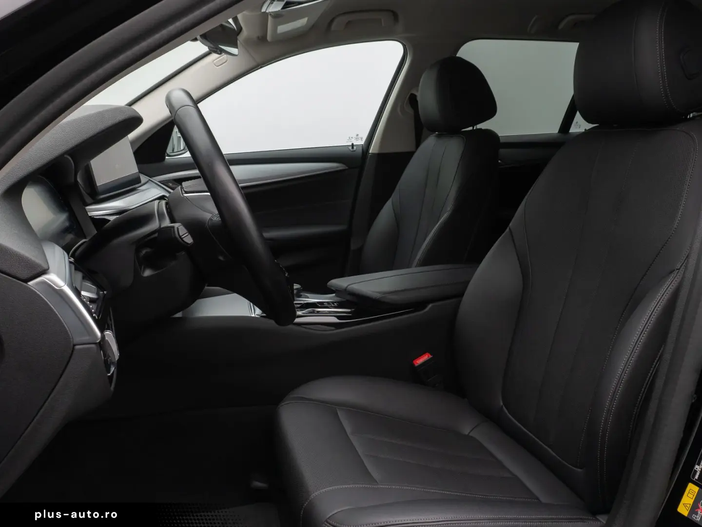 530e  Kamera DAB CockPitPro Sitzhzg Alarm LED