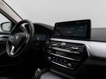 530e  Kamera DAB CockPitPro Sitzhzg Alarm LED