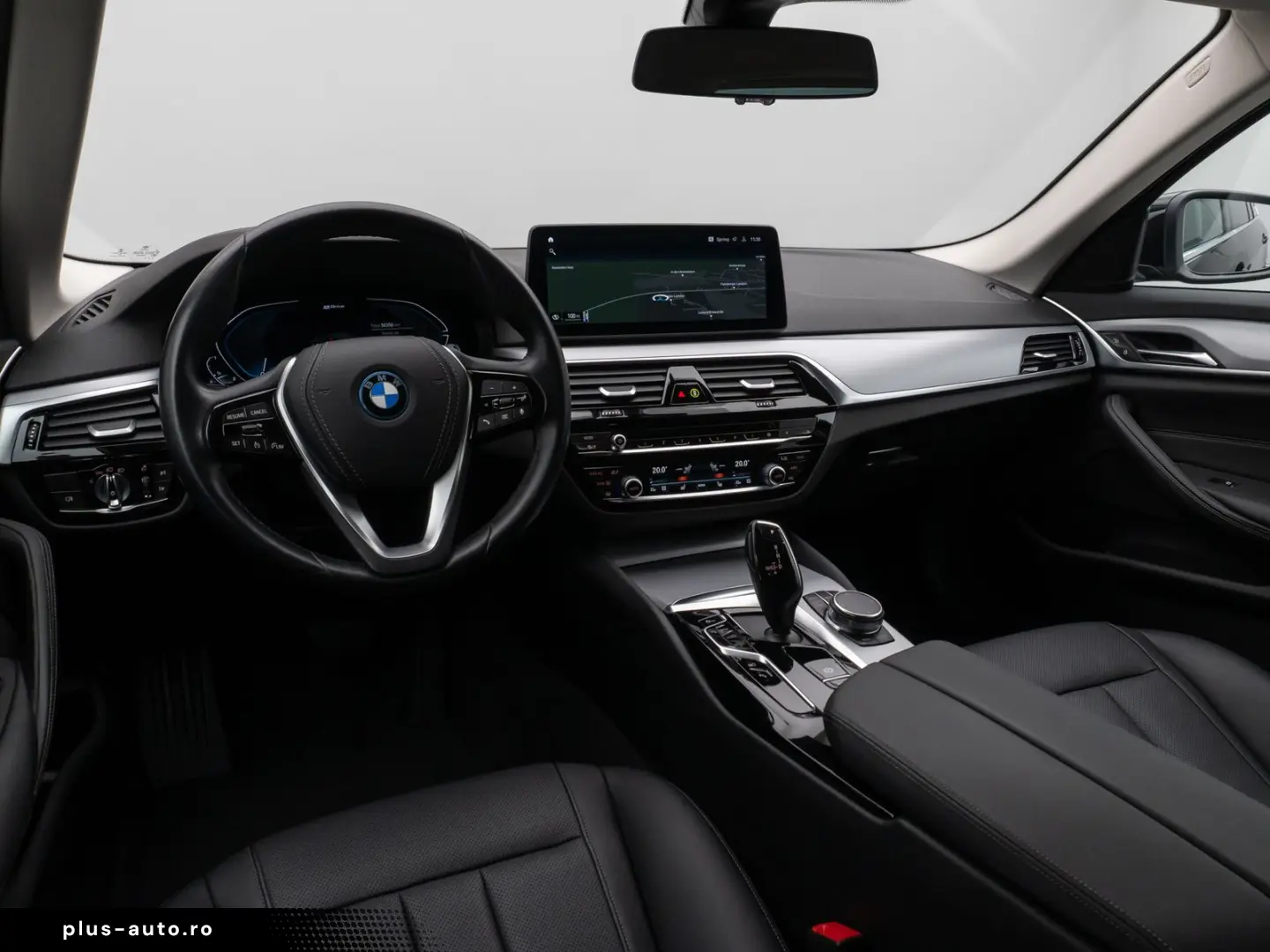 530e  Kamera DAB CockPitPro Sitzhzg Alarm LED