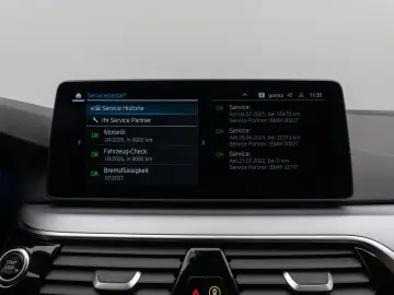 530e  Kamera DAB CockPitPro Sitzhzg Alarm LED