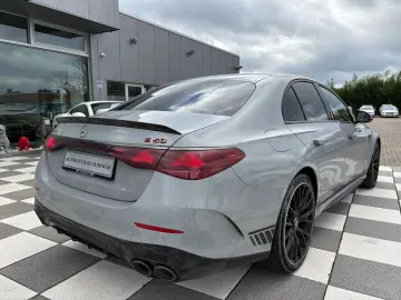 E 53 Hybrid AMG EDITION 1 -Digital L-SUPERSCREEN