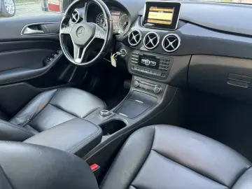 Mercedes-Benz B Class