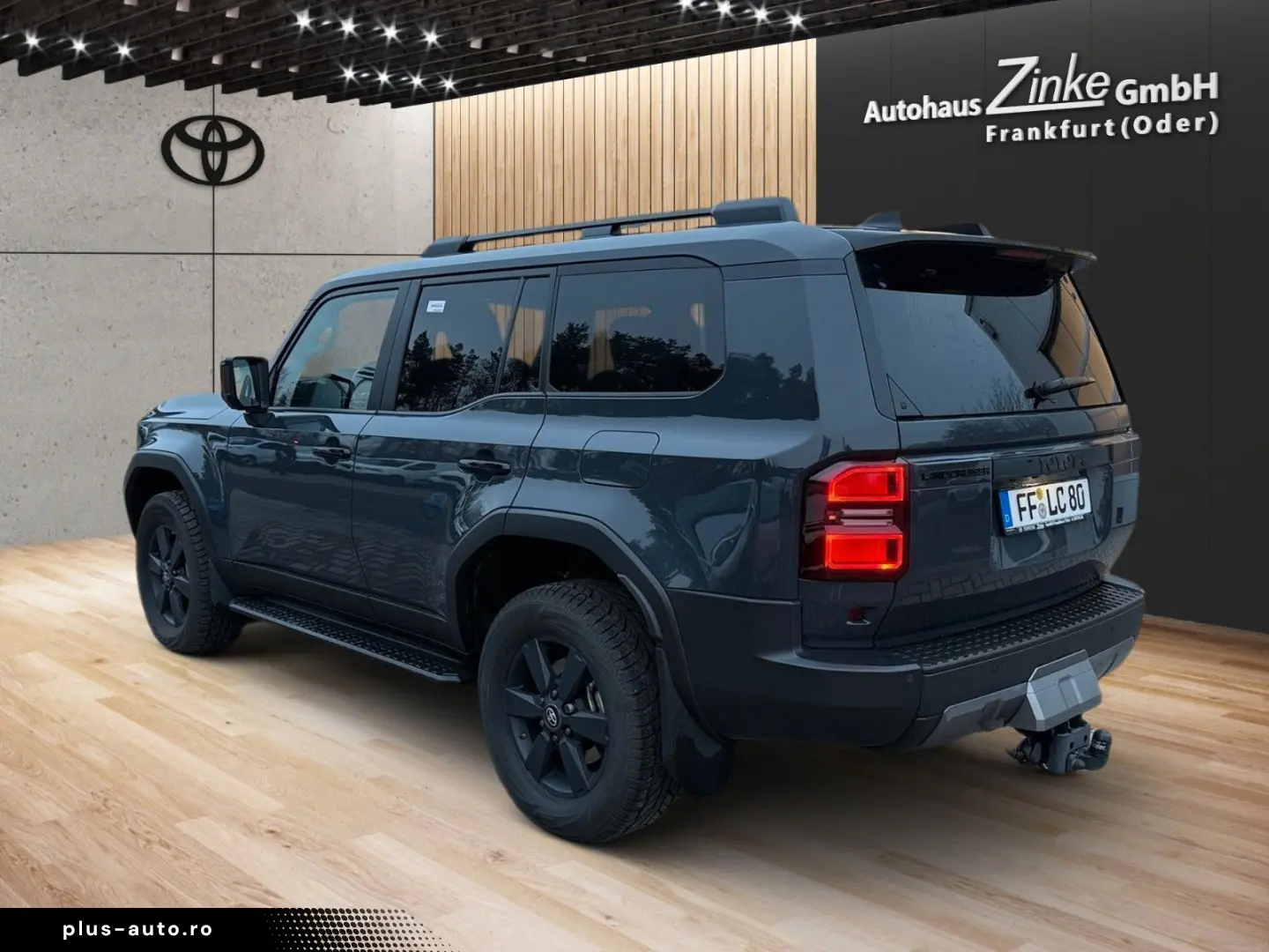 Land Cruiser 2 8 D-4D AWD Executive  AHK   360