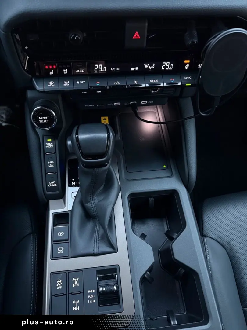 Land Cruiser 2 8 D-4D AWD Executive  AHK   360