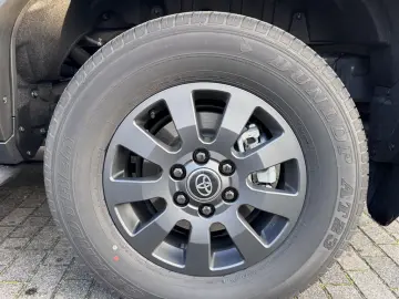 Land Cruiser 2.8 D-4D AWD Executive