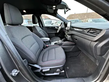 FORD Kuga 2.5 Duratec Plug In Hybrid ST Line