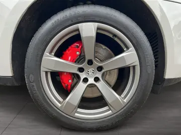 Macan S CarbonInteriur Pano Burm Chrono StndHzg