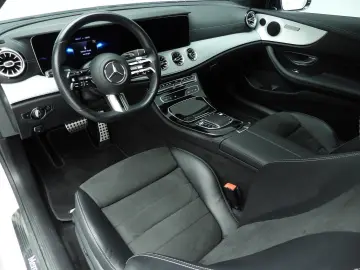 E 200 Coupé AMG Line Widescreen   Pano   kamera