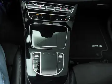 E 200 Coupé AMG Line Widescreen   Pano   kamera