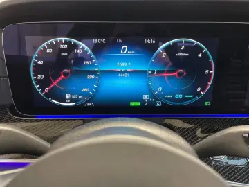 E 300d AMG Line 4Matic Coupe Burmester Wide 360