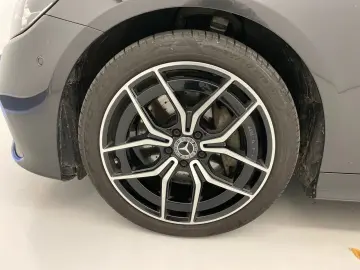 E 300d AMG Line 4Matic Coupe Burmester Wide 360