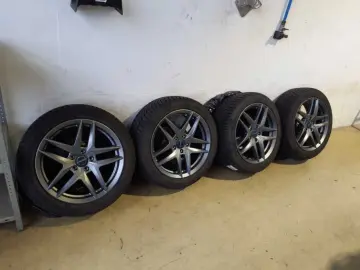 E 300d AMG Line 4Matic Coupe Burmester Wide 360