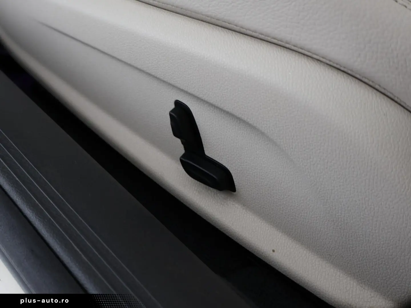 E 300 Coupé AMG Pano Burmester Leder beige HUD