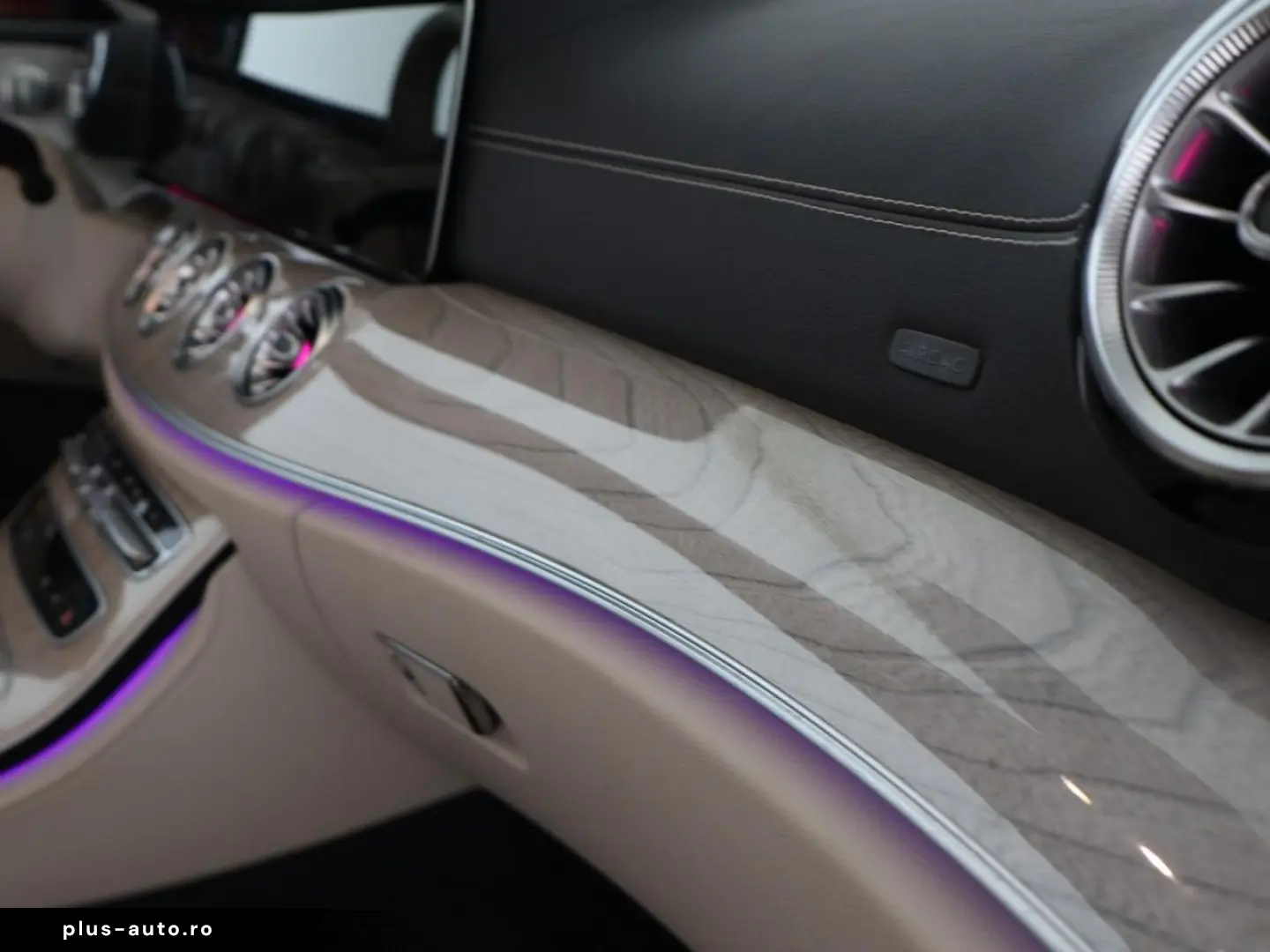 E 300 Coupé AMG Pano Burmester Leder beige HUD