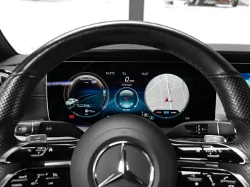 E 450 4M COUPÉ #AMG LINE #RUBELLITROT #1.HAND