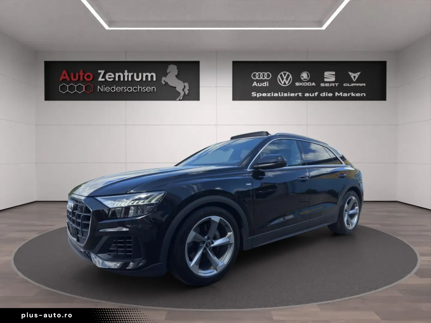 Q8 55 TFSI S-line Bang OL CarPlay AHK PANO Stand