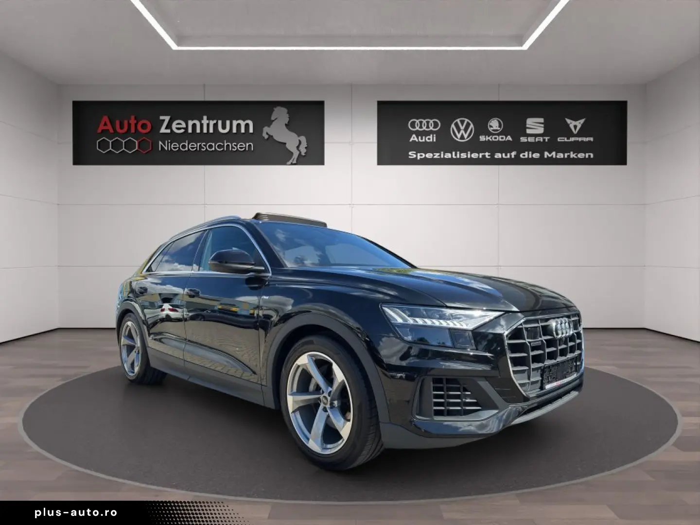 Q8 55 TFSI S-line Bang OL CarPlay AHK PANO Stand