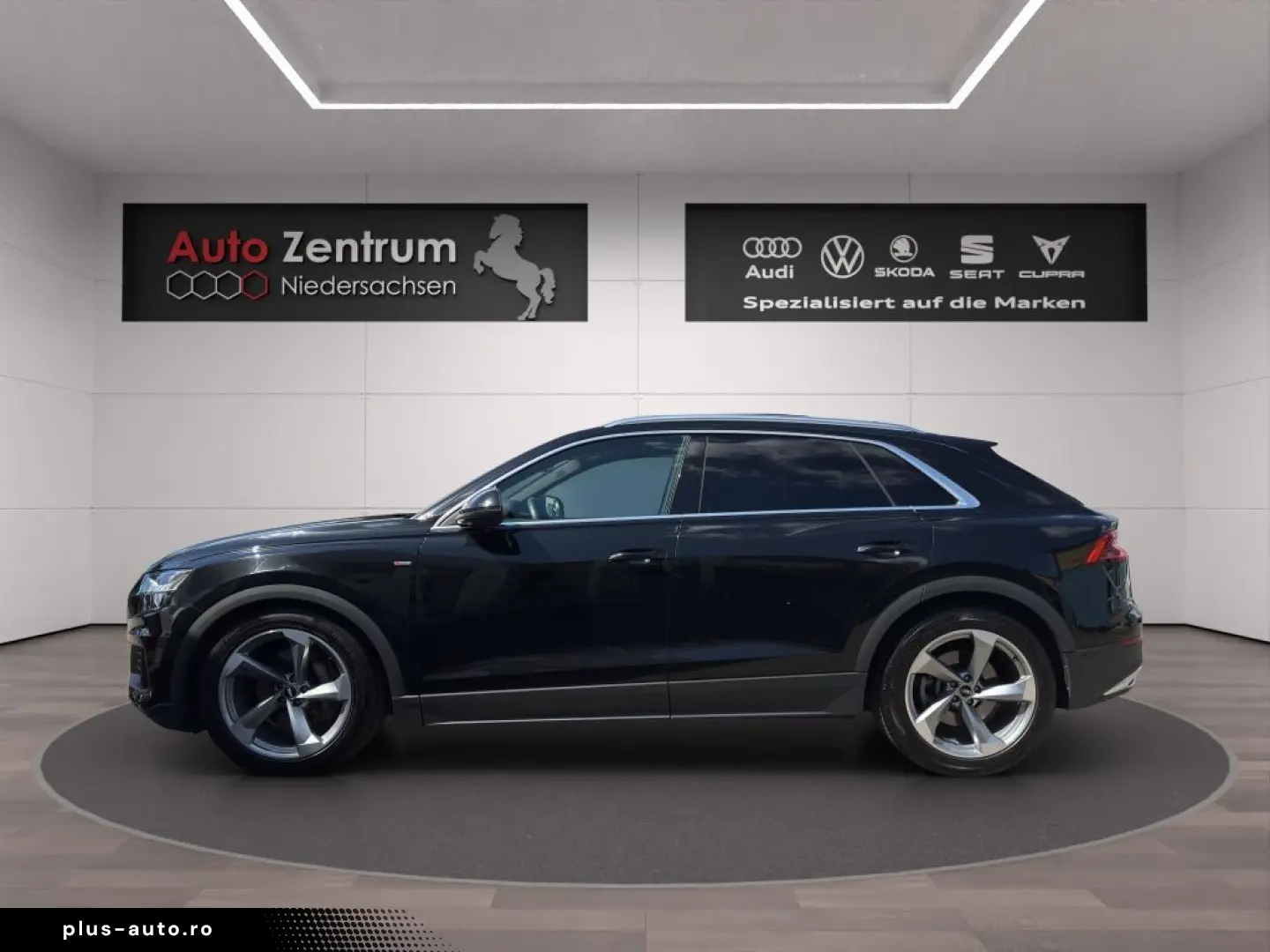 Q8 55 TFSI S-line Bang OL CarPlay AHK PANO Stand