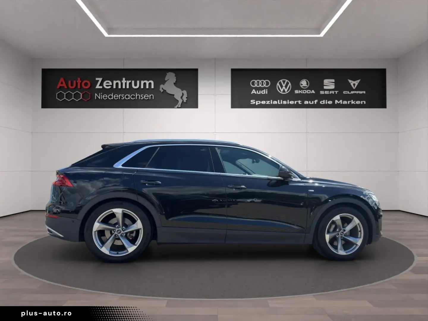 Q8 55 TFSI S-line Bang OL CarPlay AHK PANO Stand