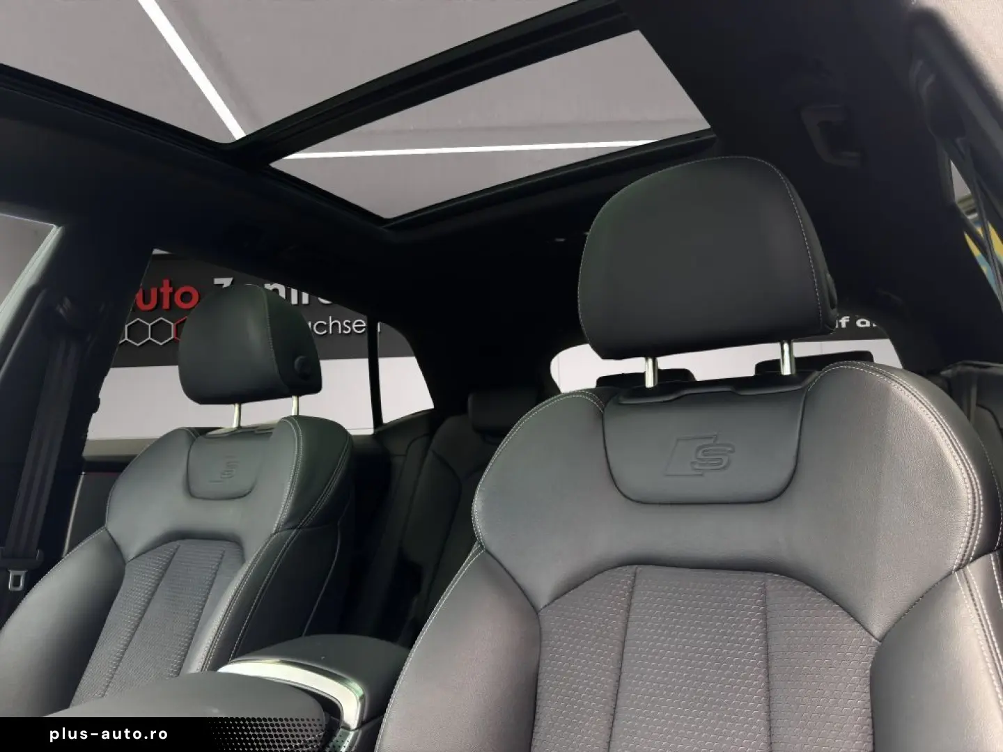 Q8 55 TFSI S-line Bang OL CarPlay AHK PANO Stand