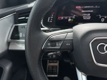 Q8 55 TFSI S-line Bang OL CarPlay AHK PANO Stand