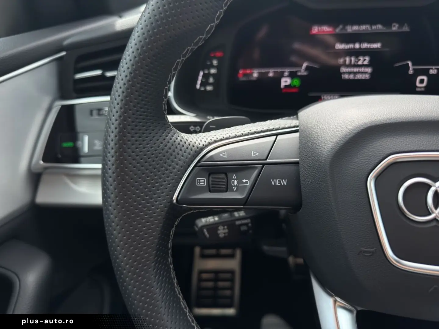 Q8 55 TFSI S-line Bang OL CarPlay AHK PANO Stand