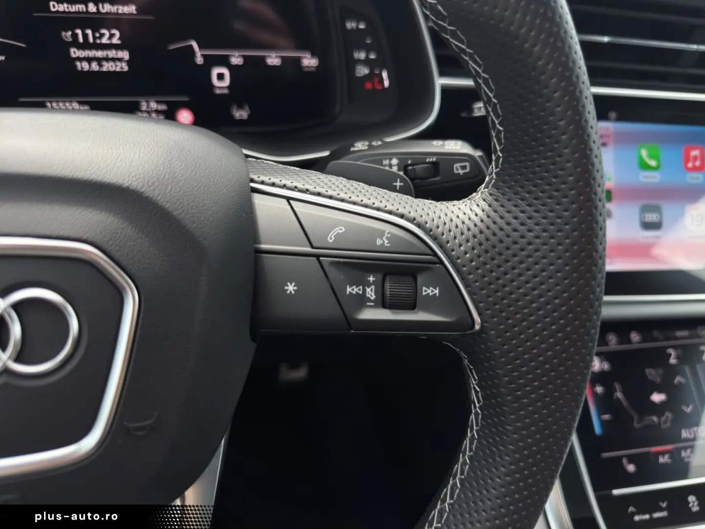 Q8 55 TFSI S-line Bang OL CarPlay AHK PANO Stand