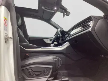 Q8 55 TFSIe Q B&O OPS PANO LM21