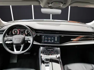 Q8 quattro Navigation SitzHZ Apple