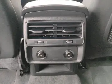 Q8 quattro Navigation SitzHZ Apple