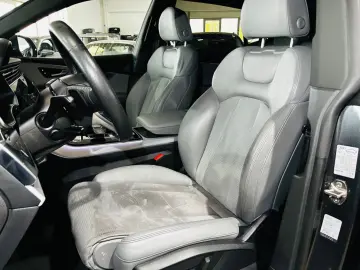 Q8 50 TDI quattro  S line Sport   Plus Matrix