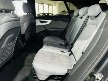 Q8 50 TDI quattro  S line Sport   Plus Matrix