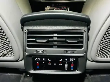 Q8 50 TDI quattro  S line Sport   Plus Matrix