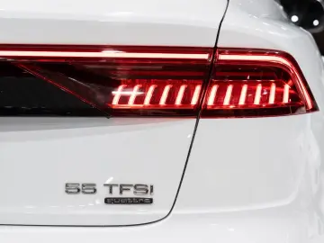 Q8 TFSI quattro S-LINE LEDER B O HEAD-UP LED 1HD