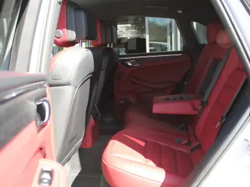 Macan GTS Standheizung Luftfederung