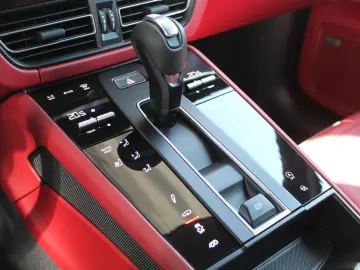 Macan GTS Standheizung Luftfederung