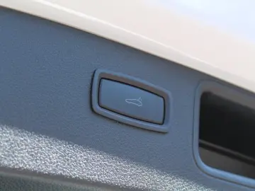 Macan GTS Standheizung Luftfederung